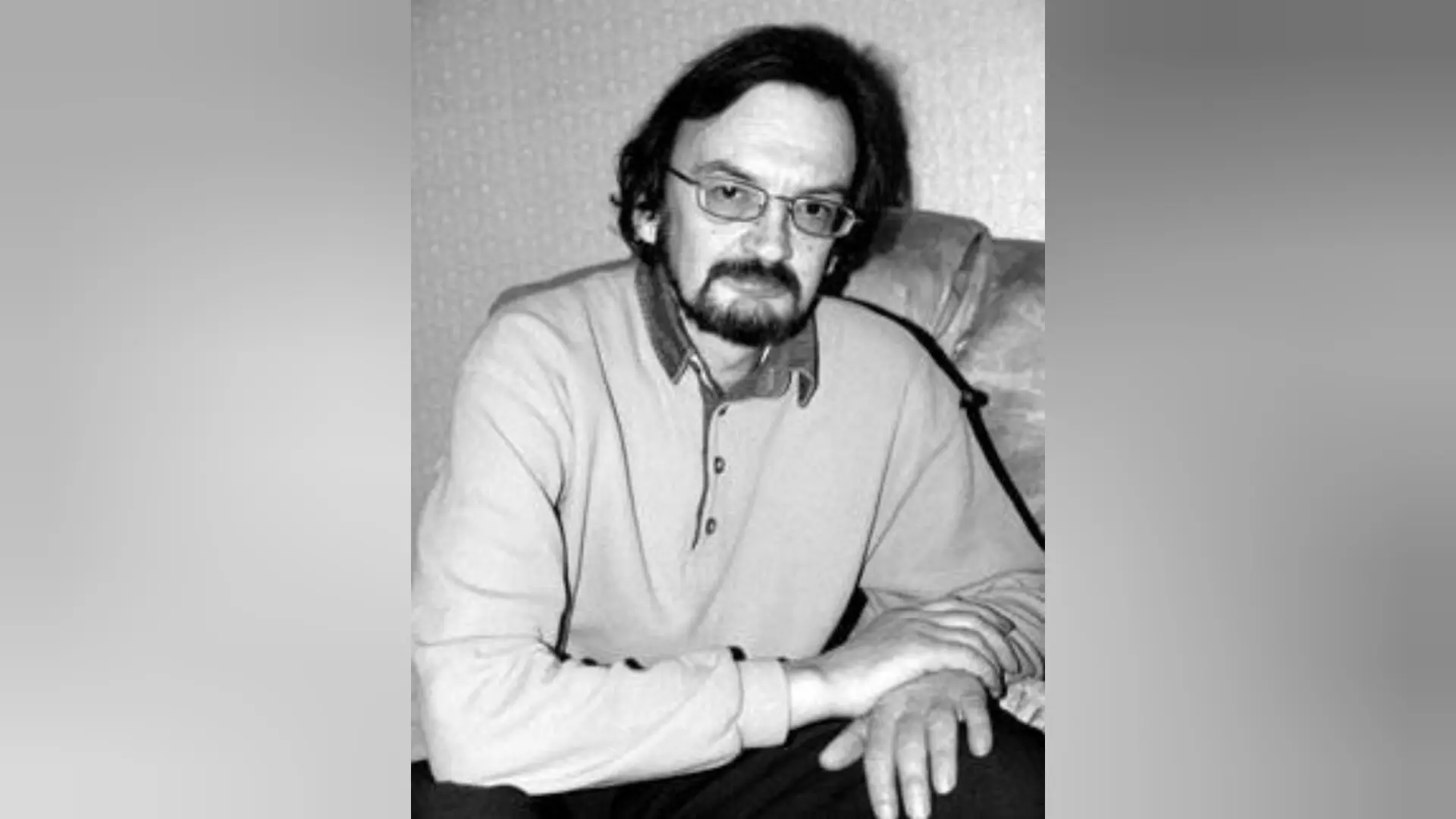 Сегодня исполняется 67 лет со дня рождения поэта, переводчика Георгия Яропольского 