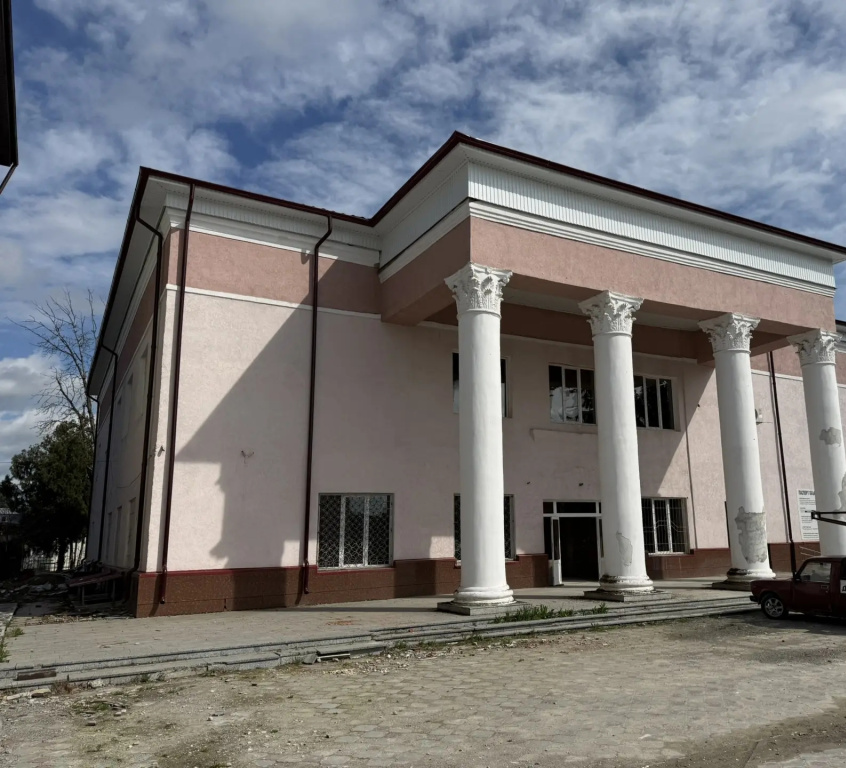 В Прохладном продолжается капитальный ремонт Дворца культуры