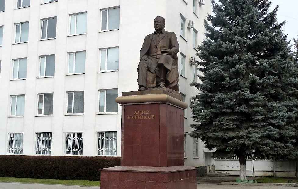 День рождения народного поэта КБР Алима Кешокова