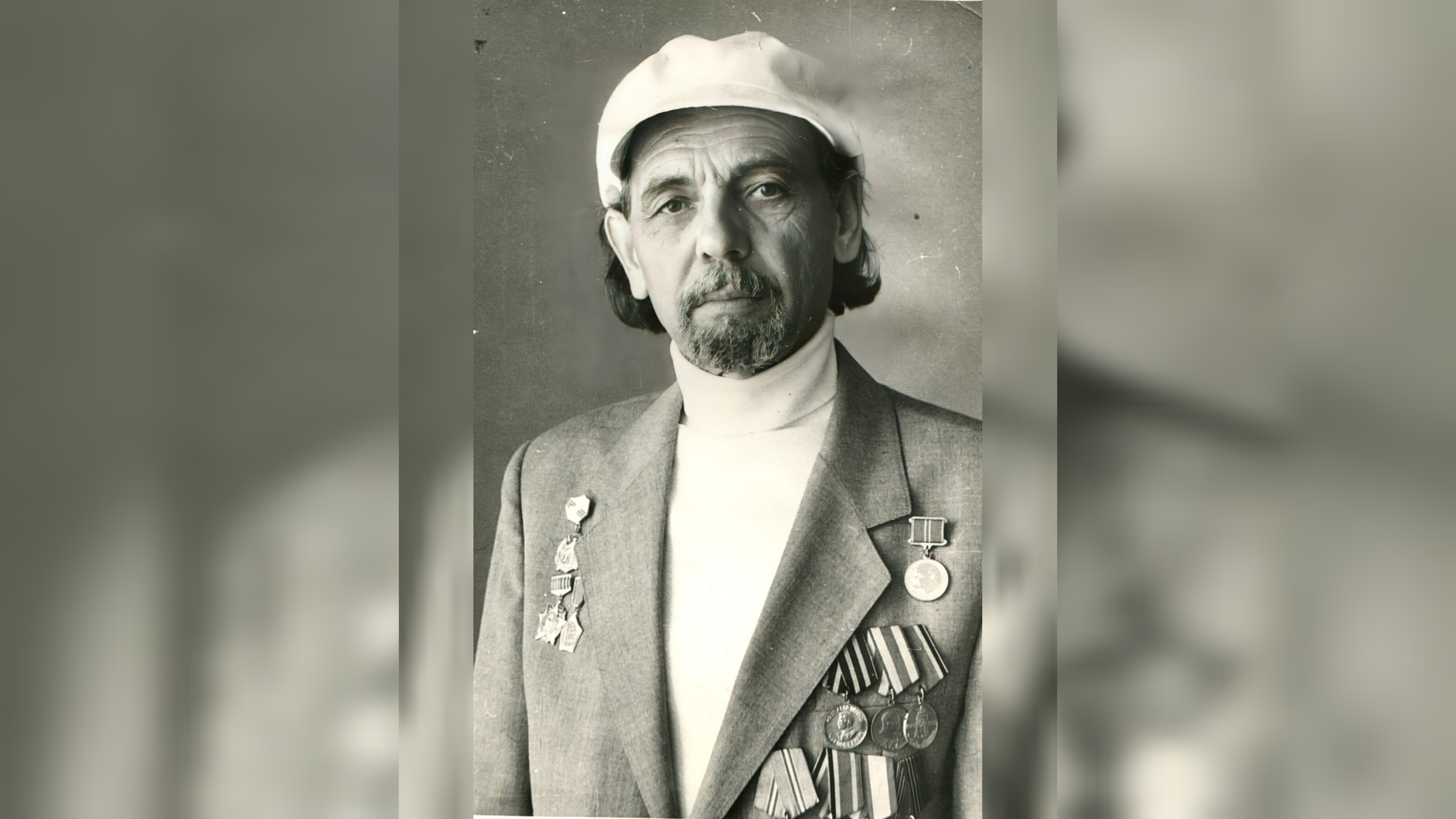 100-летие художника Анатолия Сундукова